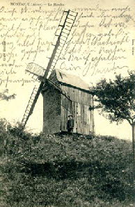 Montaigu_France_windmill